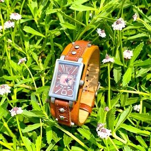 💛SOLD💛Fossil brown leather strap watch